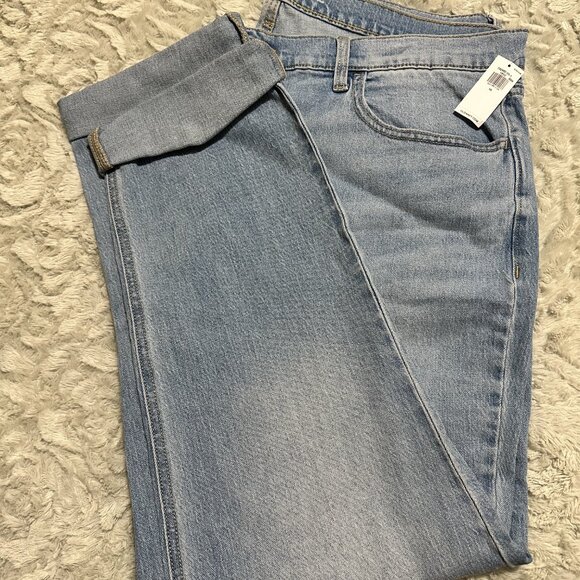 Mid-Rise Boyfriend Straight Jeans - Picture 3 of 5